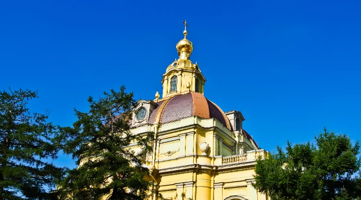 Saint Petersburg Fun and Sun 5